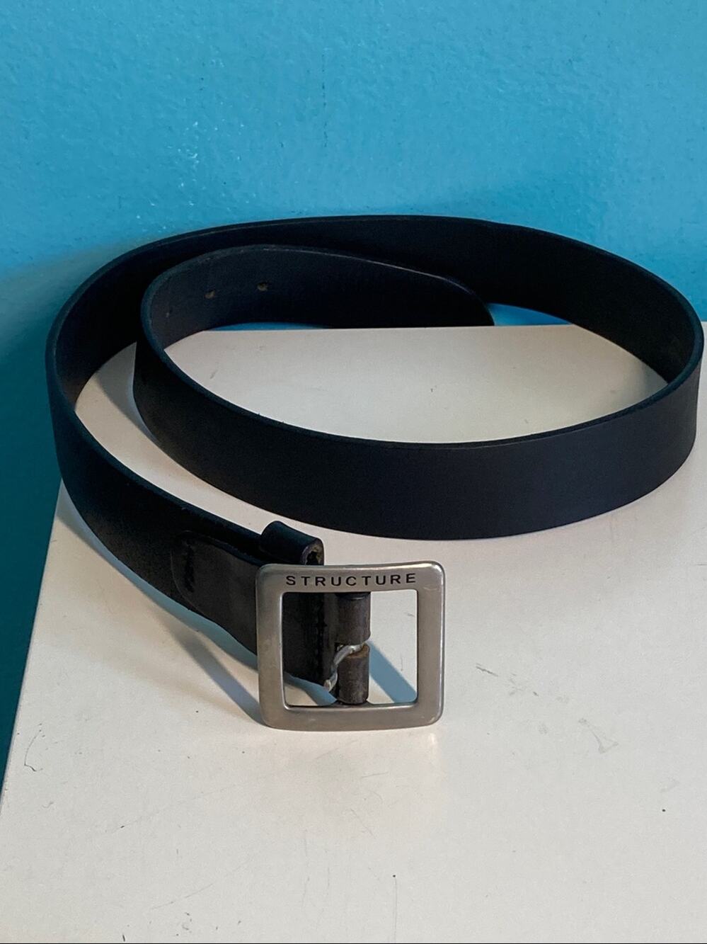 Structure Mens Size 34 Black Leather Belt Silvertone Metal Logo Buckle